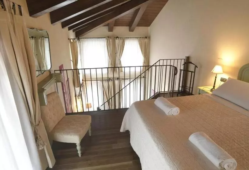 スーペリアファミリールーム, Relais Bella Rosina Pool & Spa
