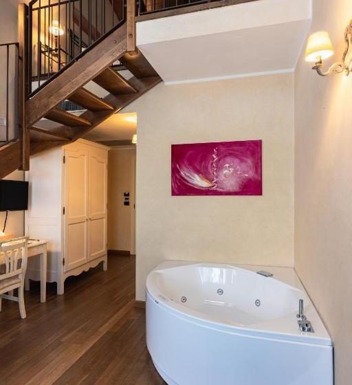 חדר סטנדרט עם ג'קוזי, Relais Bella Rosina Pool & Spa