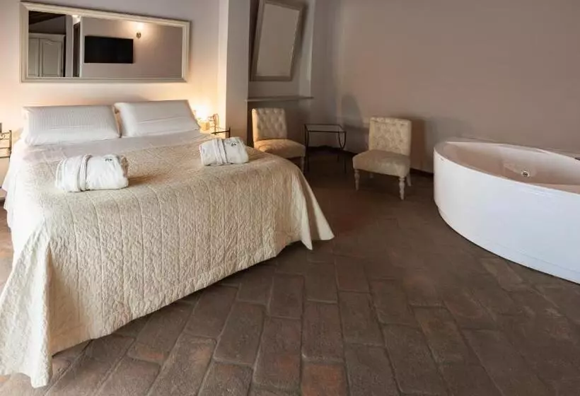 バスタブ付きスタンダードルーム, Relais Bella Rosina Pool & Spa