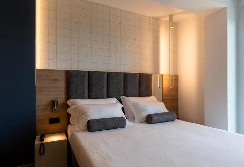 オーシャンビューデラックスルームバルコニー付き, Sporting Riccione