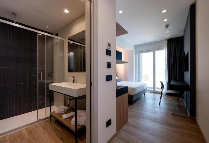 オーシャンビューのデラックストリプルルーム, Sporting Riccione