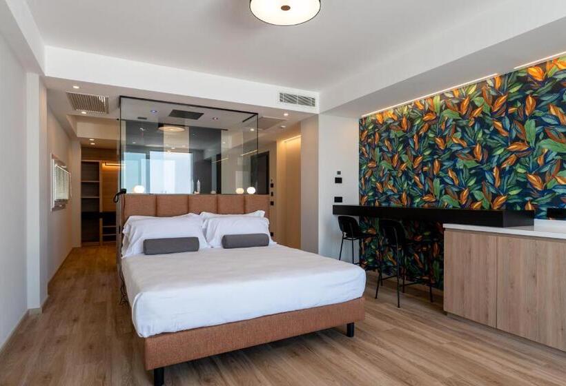 ハイドロマッサージバス付きスイート, Sporting Riccione