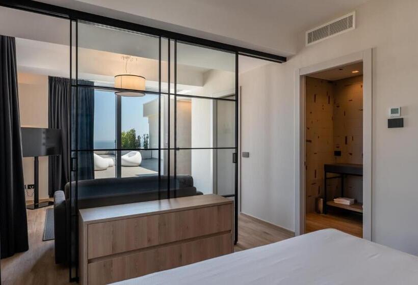 テラス付スイート, Sporting Riccione