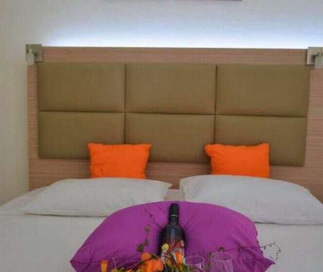 Номер Стандарт с Балконом, Sun Boutique Hotel   Adults Only