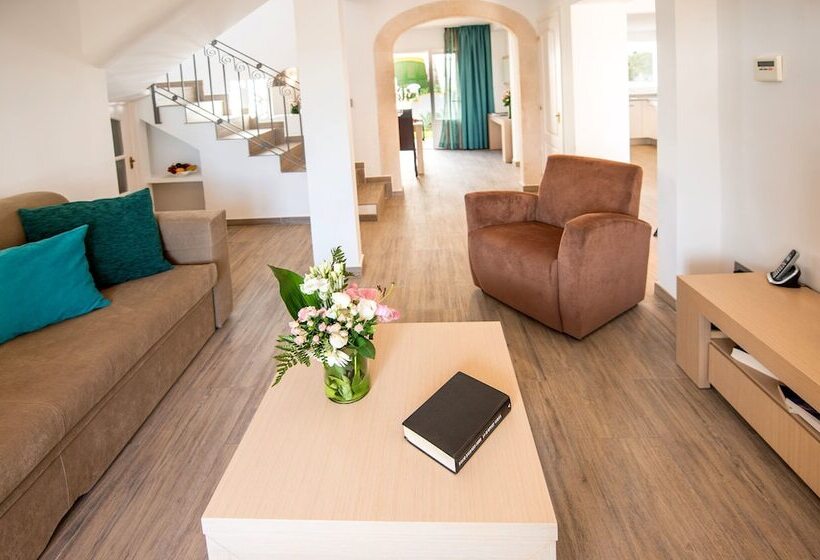 带3个卧室的别墅, Aparthotel Ona Aucanada