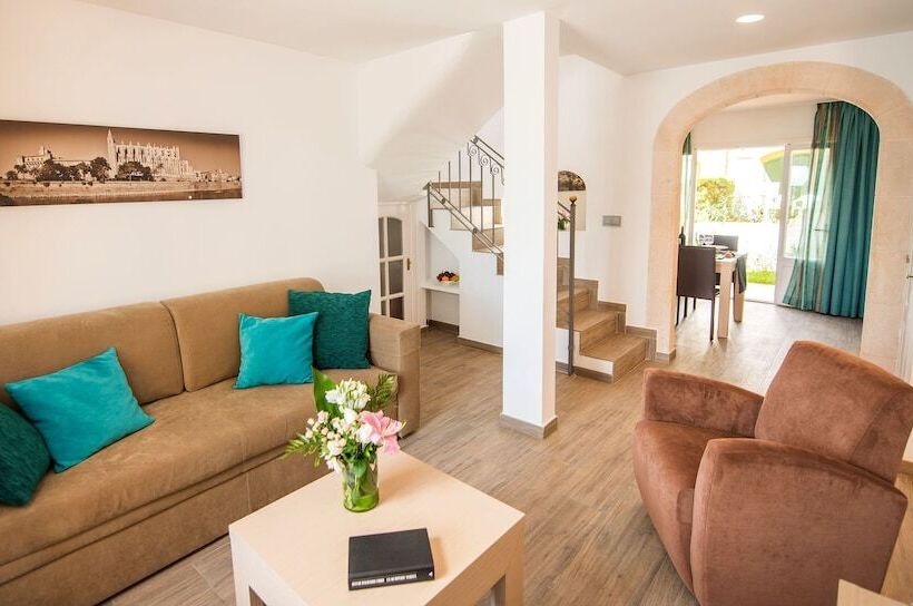 带3个卧室的别墅, Aparthotel Ona Aucanada