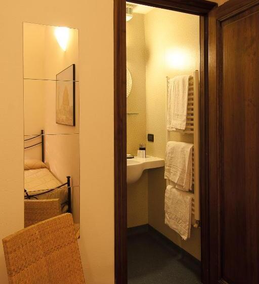 اتاق استاندارد سه نفره, B&b Arco Antico