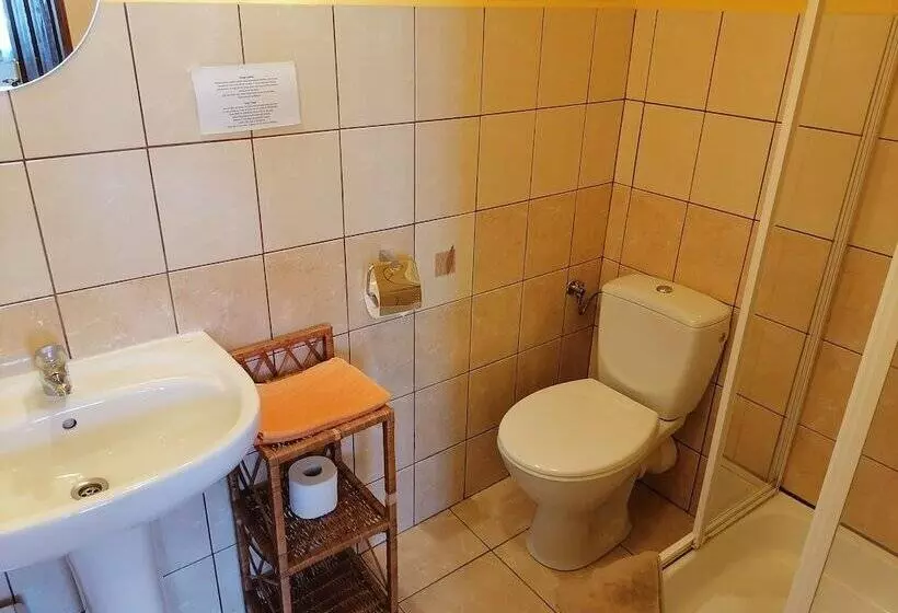 Standard Neljän Hengen Huone, Globtroter Guest House