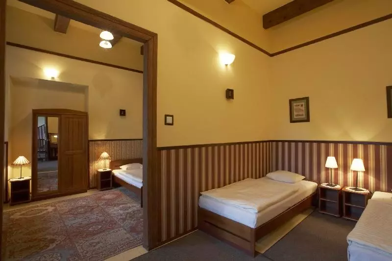 Standard Neljän Hengen Huone, Globtroter Guest House