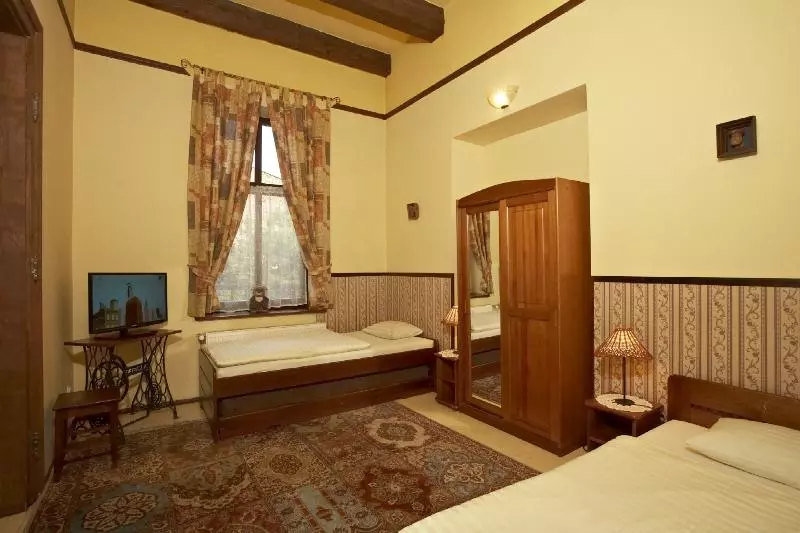 Standard Neljän Hengen Huone, Globtroter Guest House