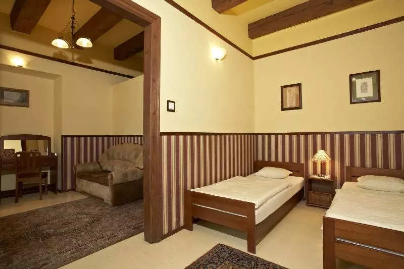 Standard Neljän Hengen Huone, Globtroter Guest House