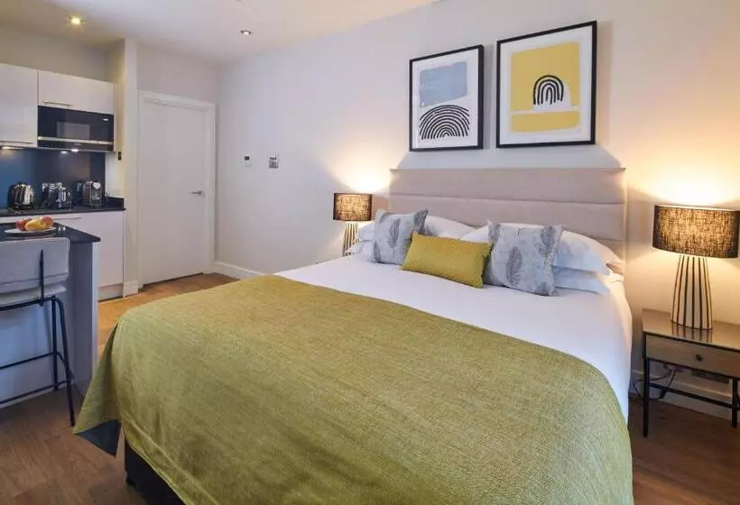 آپارتمان 1 خوابه, Cheval Harrington Court At South Kensington