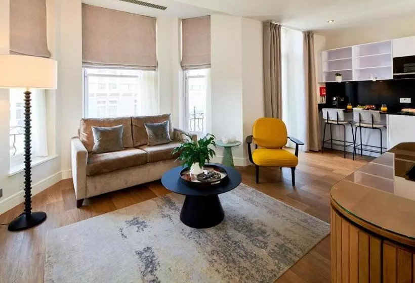 آپارتمان سوپریور 1 خوابه, Cheval Harrington Court At South Kensington