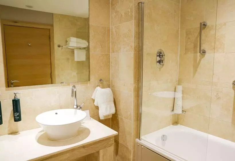 اتاق استاندارد, Doubletree By Hilton  Milton Keynes