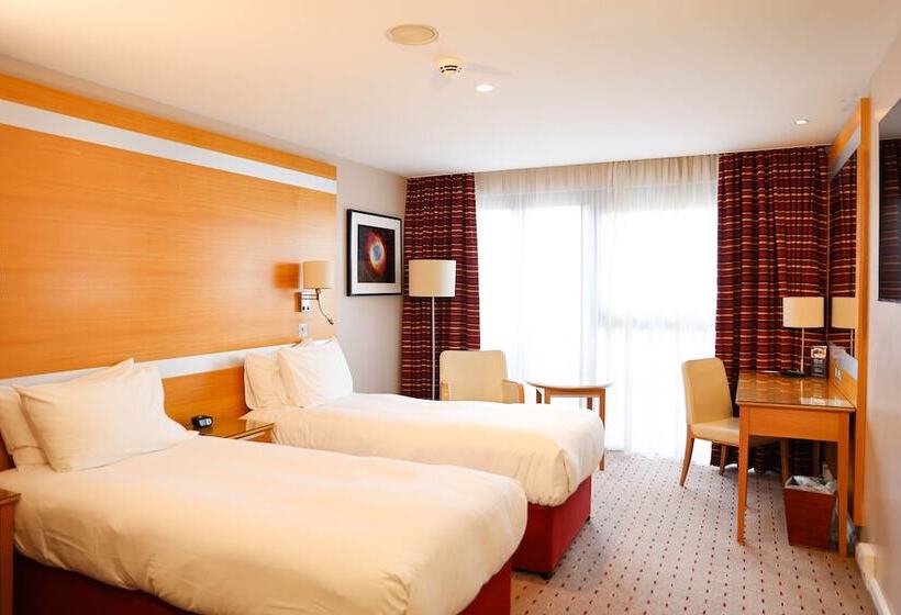 Номер Стандарт, Doubletree By Hilton  Milton Keynes