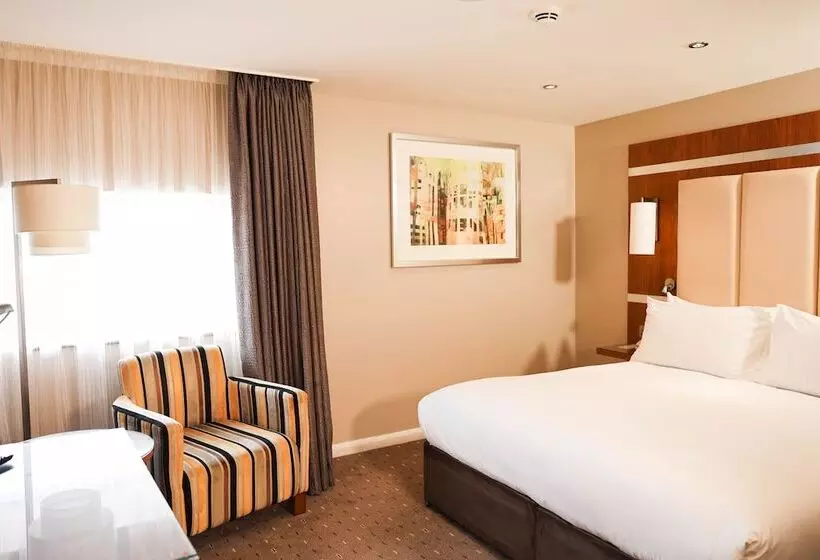 اتاق خانوادگی, Doubletree By Hilton  Milton Keynes