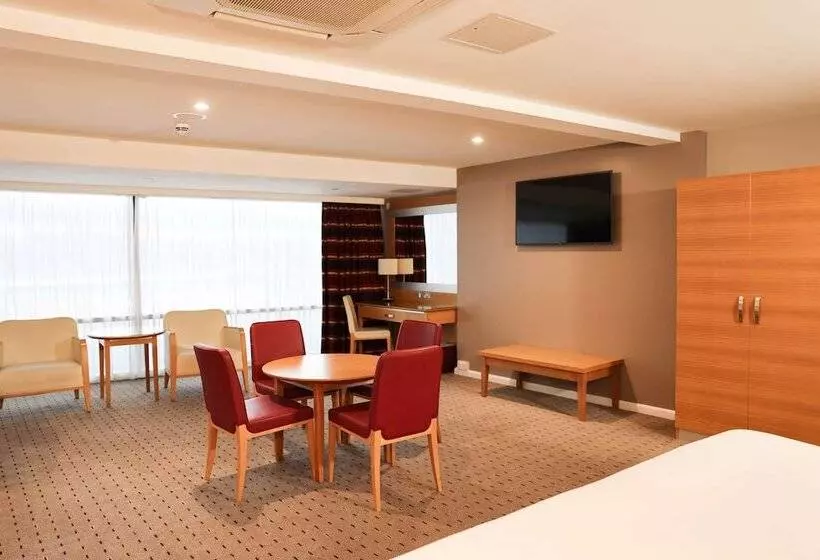 اتاق خانوادگی, Doubletree By Hilton  Milton Keynes