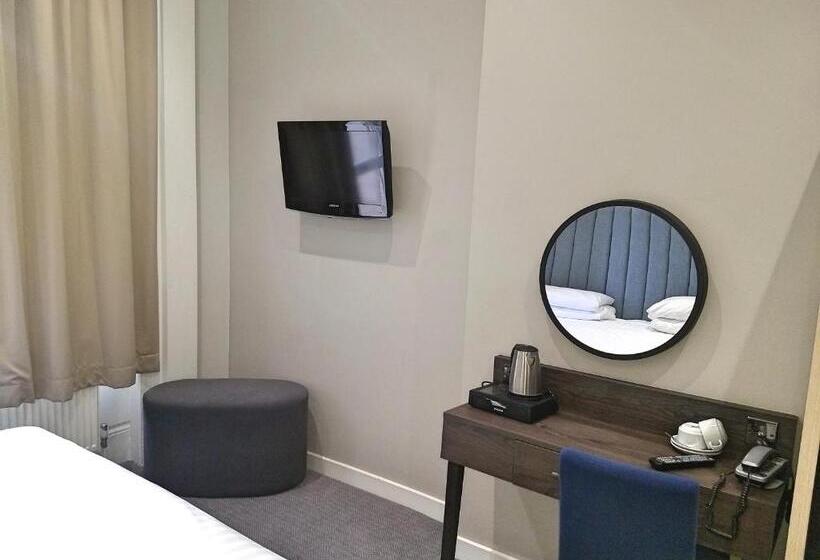 家庭间, Garden Court