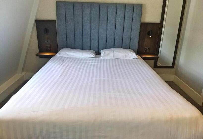 Номер Deluxe, Garden Court