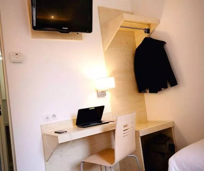スタンダードルーム, Kyriad Direct Perpignan Nord   Aéroport