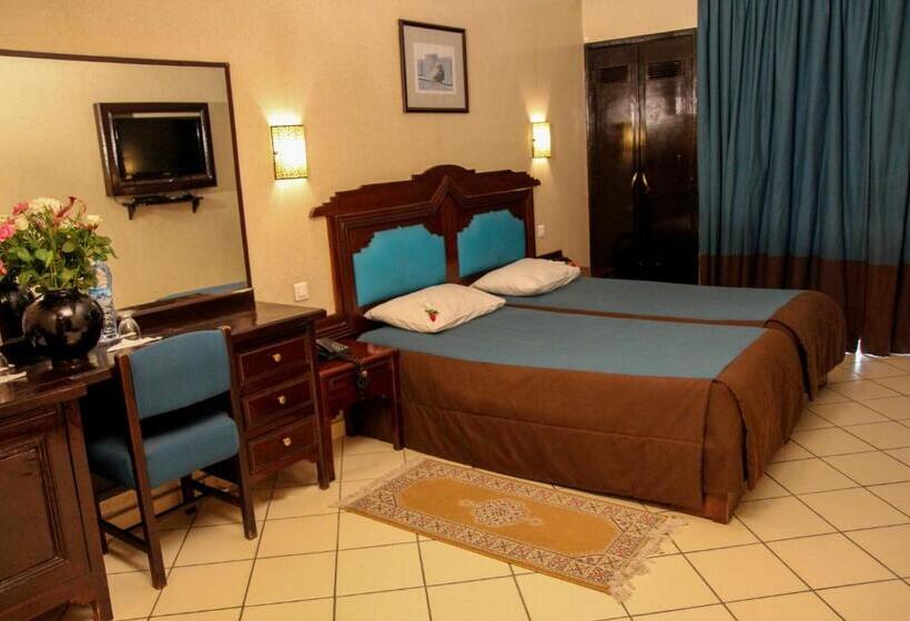 Номер Стандарт, New Farah