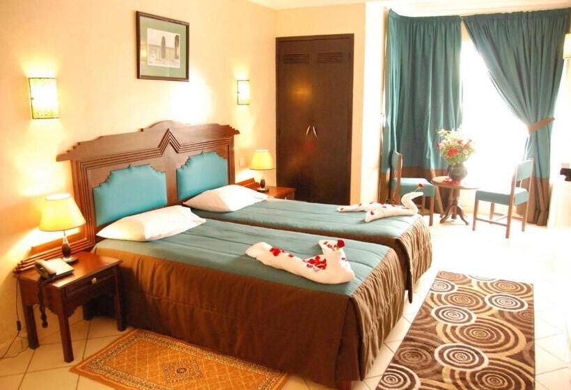 Номер Стандарт, New Farah