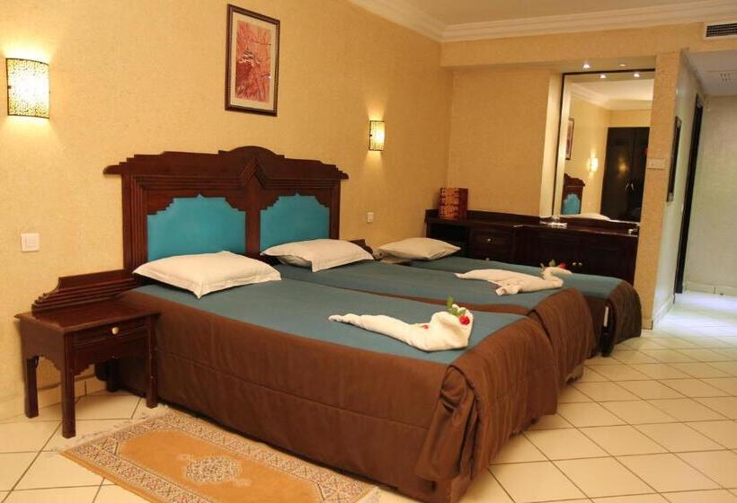 Номер Стандарт Трехместный, New Farah