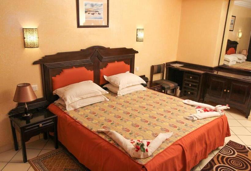 Семейный Номер, New Farah