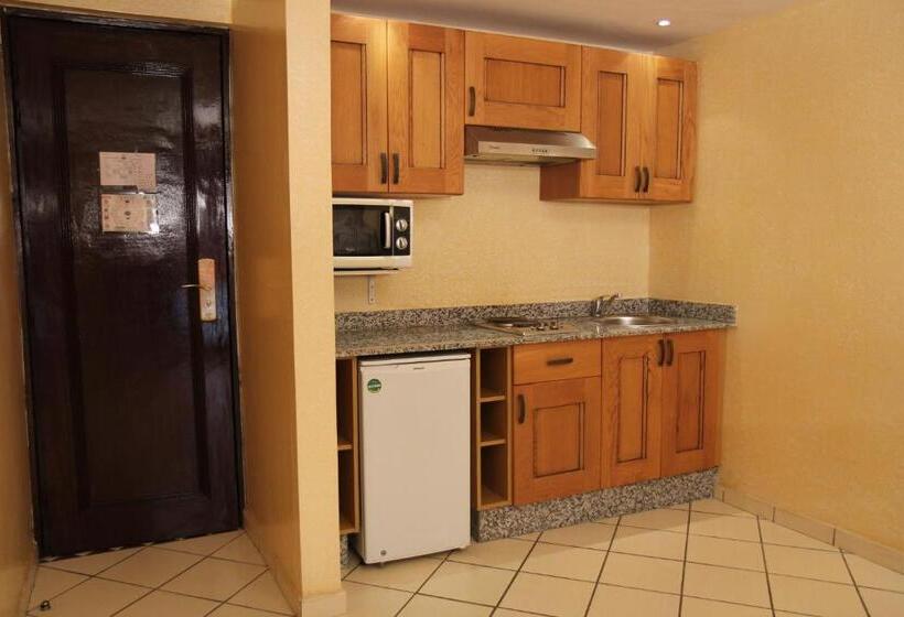 Семейный Номер, New Farah