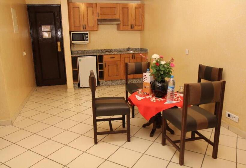 Семейный Номер, New Farah