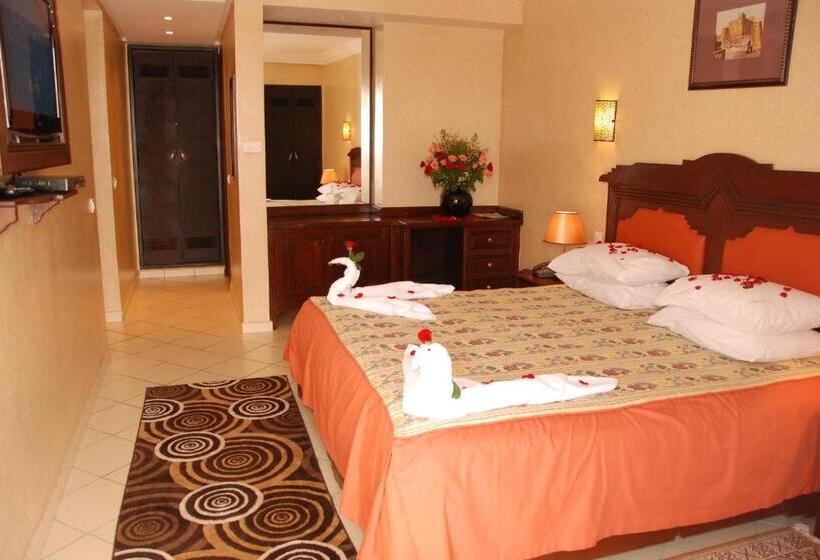 Семейный Номер, New Farah