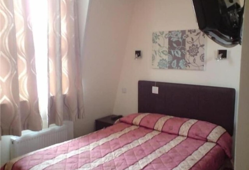 标准间, Notting Hill Gate