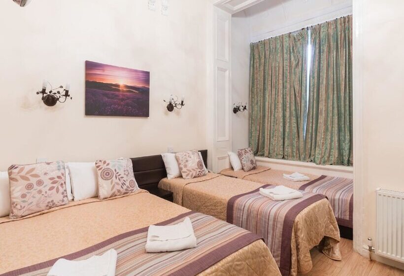 四人标准间, Notting Hill Gate