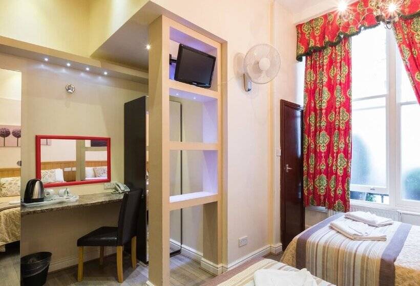 家庭间, Notting Hill Gate