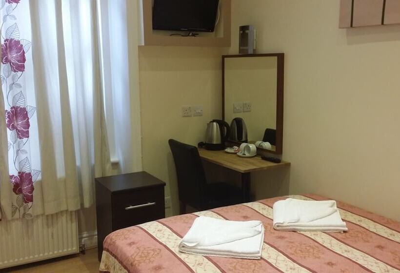 标准间, Notting Hill Gate