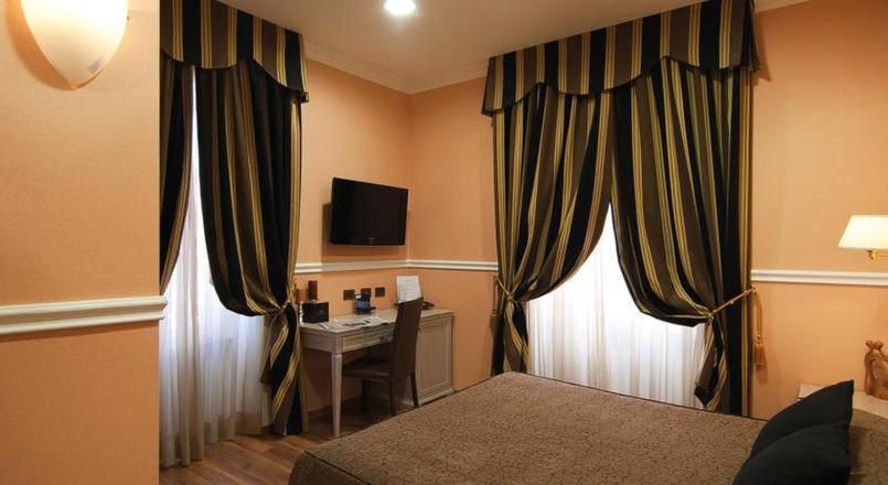 חדר סטנדרט, Papavistarelais