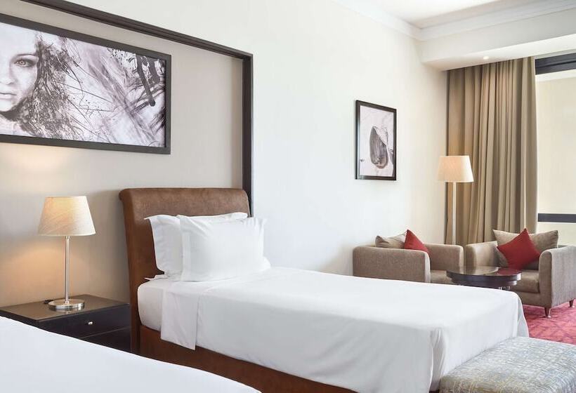 اتاق استاندارد با تراس, Radisson Blu Hotel & Convention Center, Alexandria