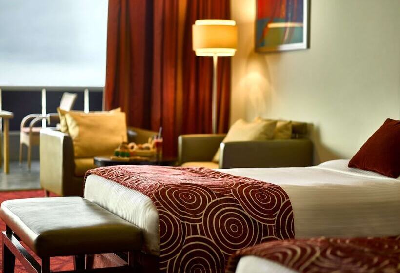 اتاق استاندارد با تراس, Radisson Blu Hotel & Convention Center, Alexandria