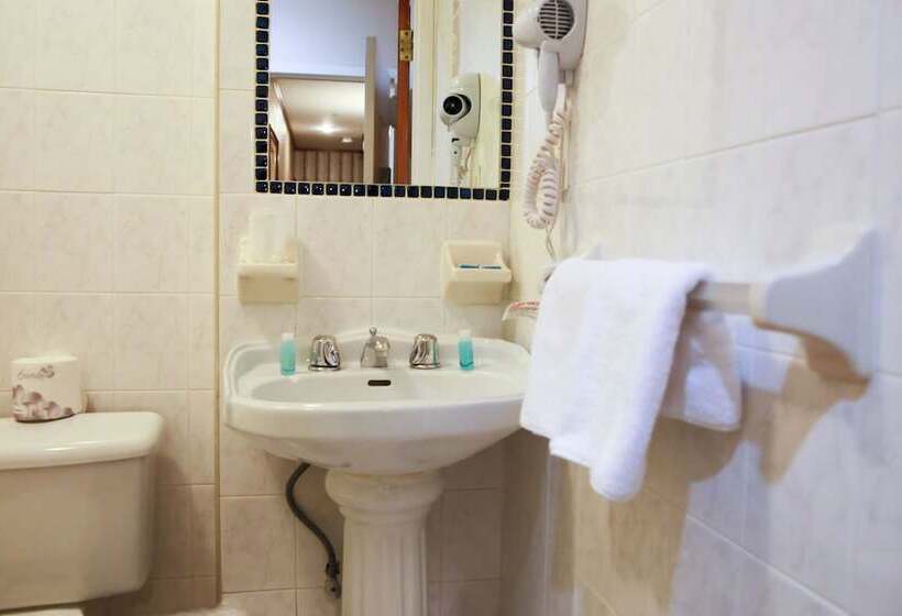 标准间带双人床, St. James