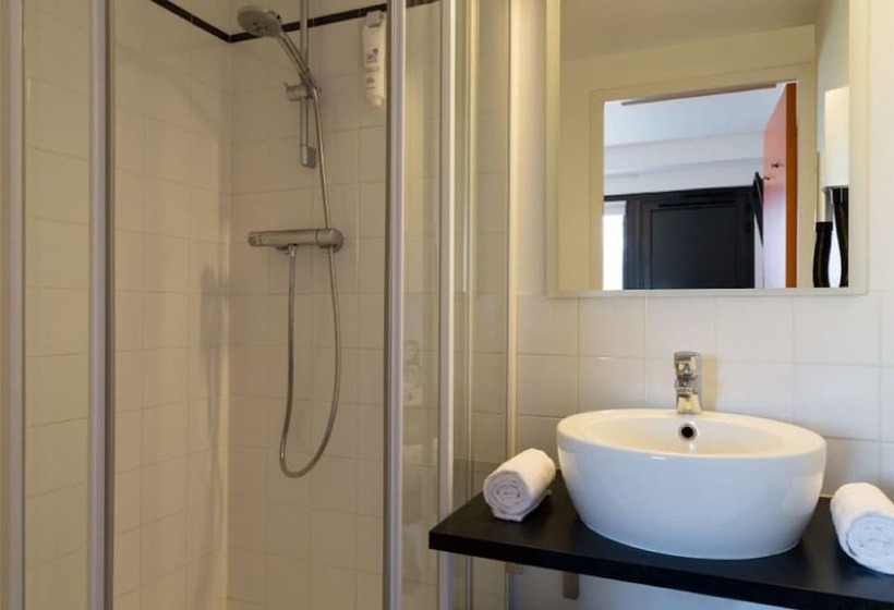 Номер Стандарт, The Originals City, Hôtel Anaïade, Saint Nazaire Pornichet