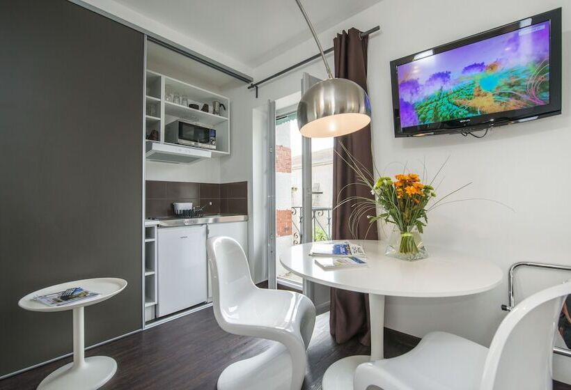 غرفة عائلية, Appart Hôtel Des Capucins