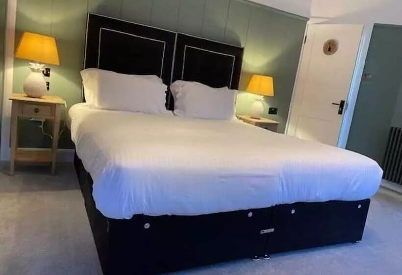 Perhehuone, Cottesmore Hotel Golf & Country Club