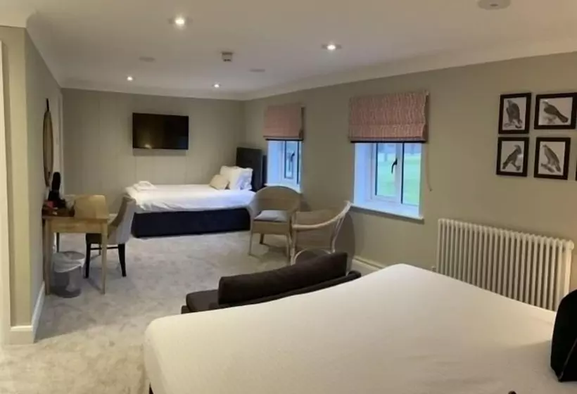 Perhehuone, Cottesmore Hotel Golf & Country Club