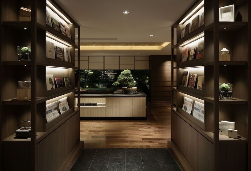 Люкс Клуб, Grand Prince Hotel Takanawa