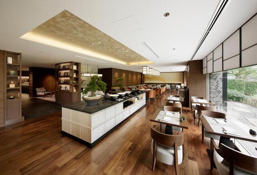 Полулюкс Повышенной Комфортности, Grand Prince Hotel Takanawa