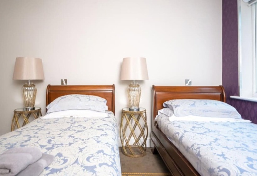 חדר סטנדרט, Guildford Manor Hotel & Spa