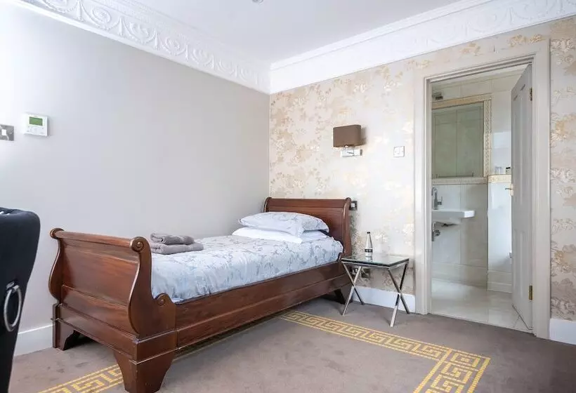スタンダードシングルルーム, Guildford Manor Hotel & Spa