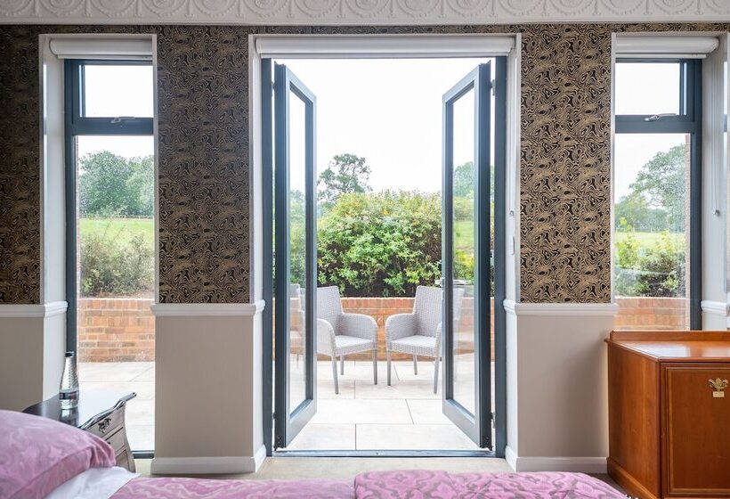 חדר משפחתי, Guildford Manor Hotel & Spa