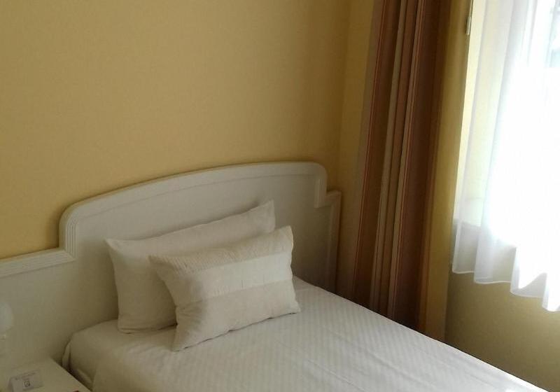 اتاق استاندارد یک نفره, Arthotel Ana Fleur