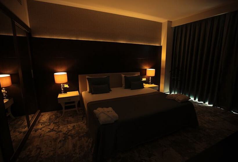 سوییت اجرایی, Baia Bursa